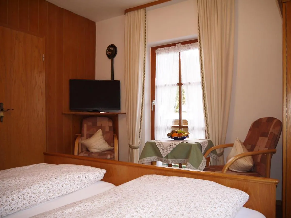 Gaestehaus Alfred Klais Krun Apartment